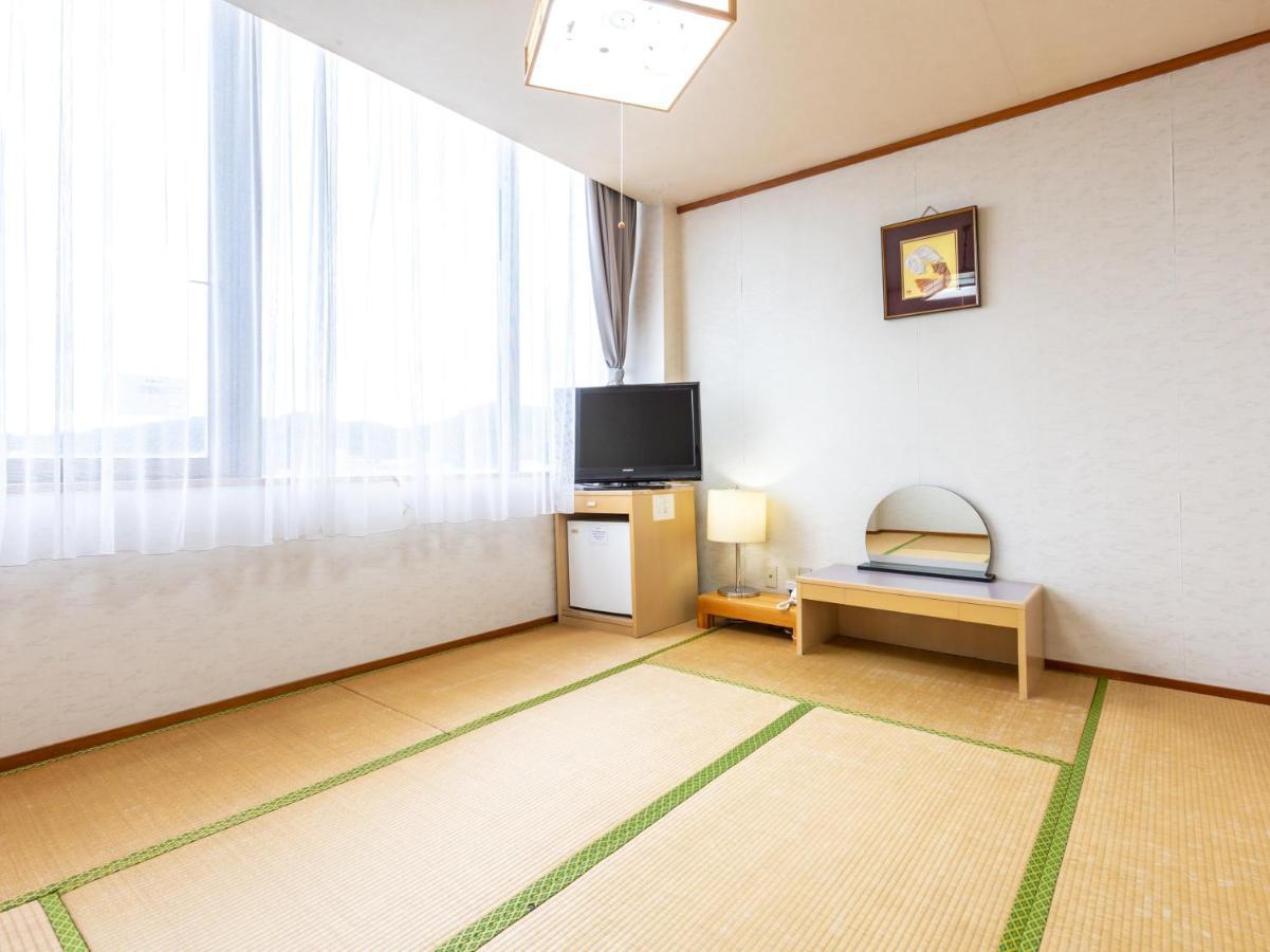 Oyo Sun Hotel Kurayoshi Exteriör bild